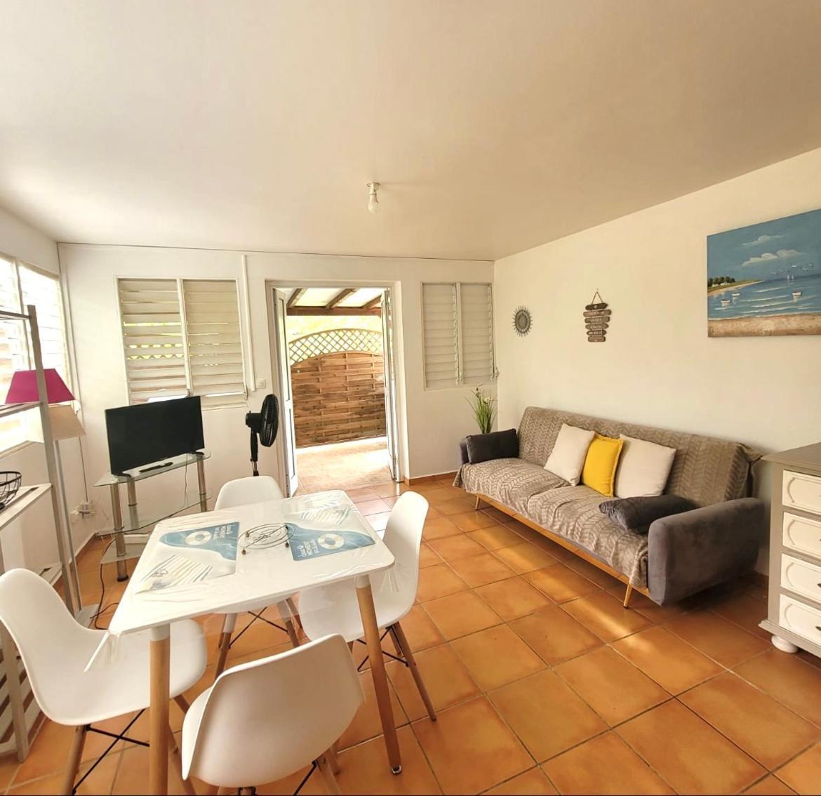 Le Jacquier Apartment Goyave Ngoại thất bức ảnh